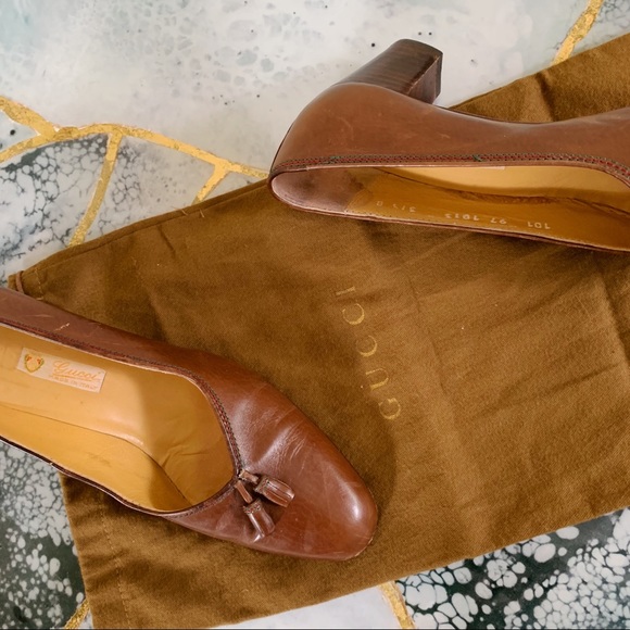 Gucci Shoes - Gucci vintage chocolate brown tassel pumps